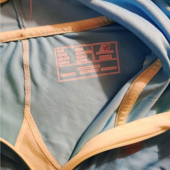 New Balance Turquoise/Yellow Athletic Light Hoodie Top(Knick In The Back) - Picture 3 of 6